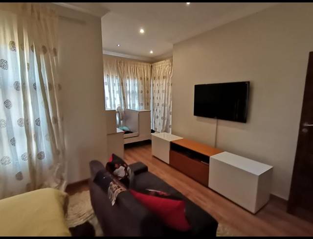 4 BEDROOM HOUSE FOR SALE IN VANDERBIJLPARK SE 8
